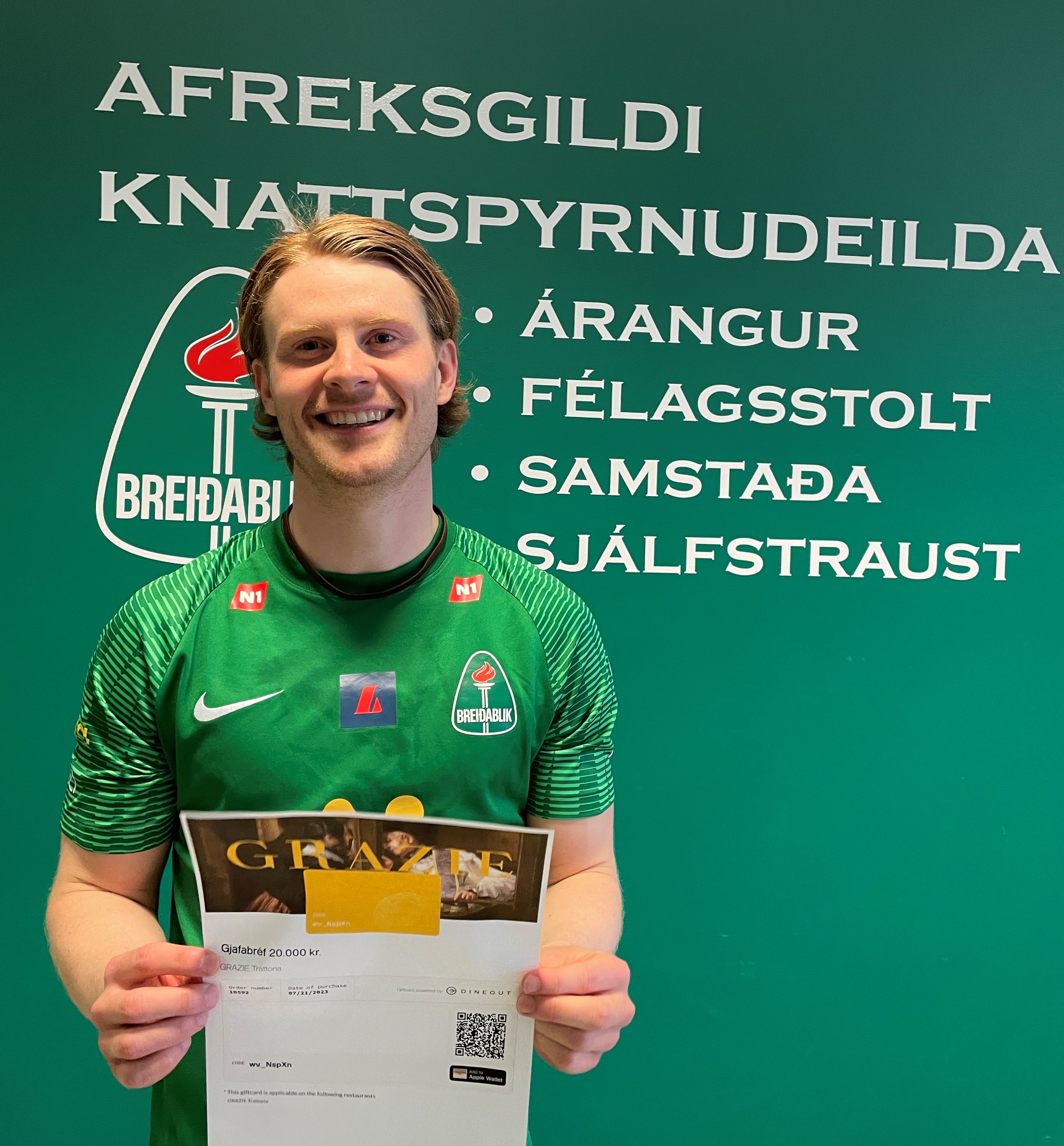 Alexander Helgi var kosinn Grazie Trattoria maður leiksins eftir sigurinn á  ÍBV í kvöld. 