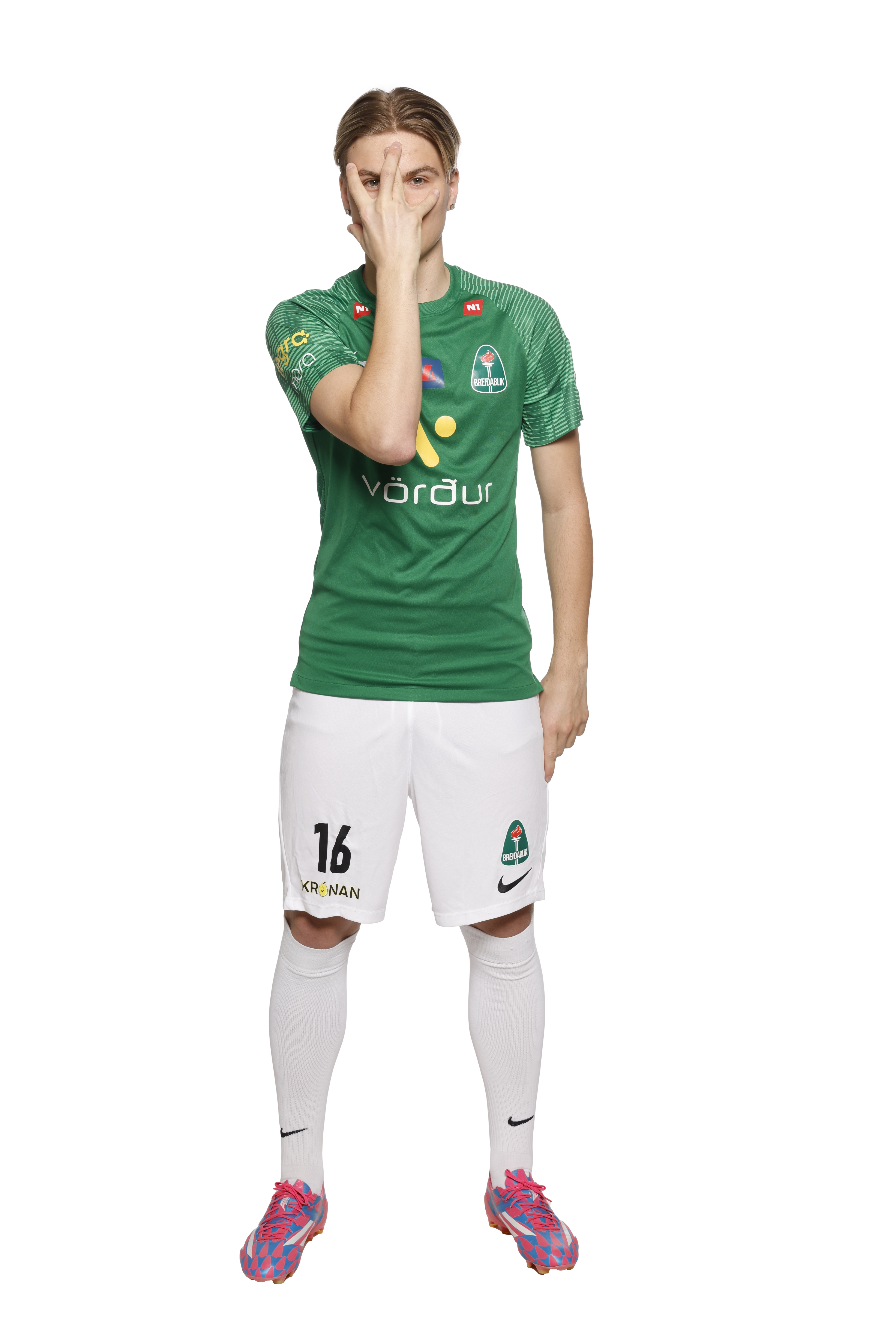 Dagur Örn Fjeldsted í myndatöku fyrir Bestu deildina  2024.