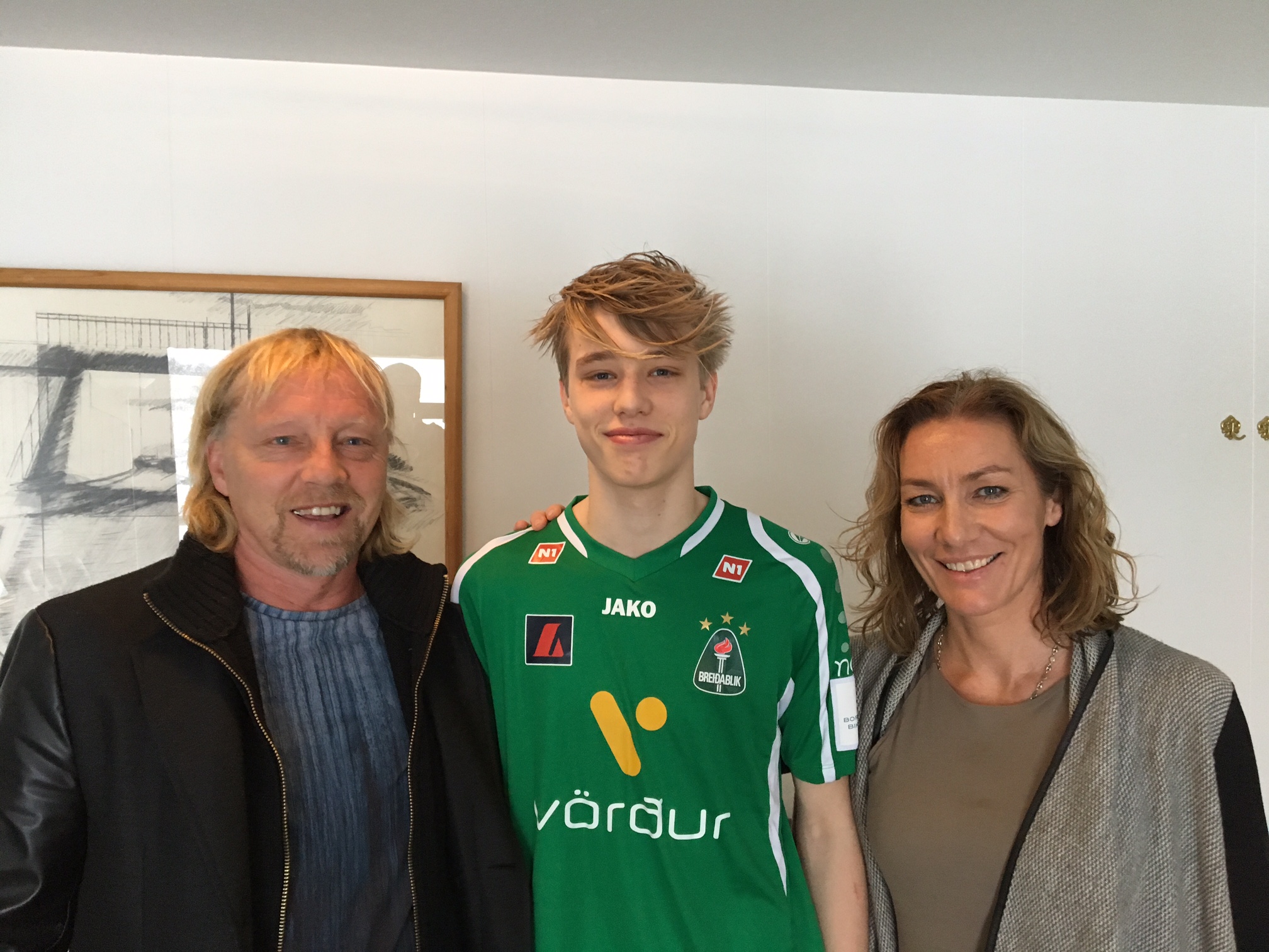 Arnór Guðjohnsen seldur til Swansea!