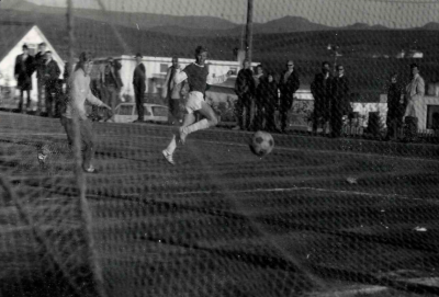 <p>Brei&eth;ablik 5 - Selfoss 0 B-deild 1970. Gu&eth;mundur &THORN;&oacute;r&eth;arson skorar h&eacute;r eitt af 5 m&ouml;rkum Blika &iacute; leiknum</p>