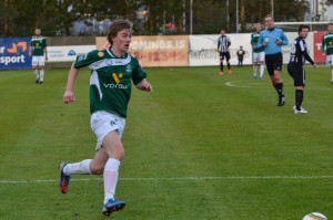 <p>
	2012 KR - Brei&eth;ablik 0 - 4. &nbsp;Stef&aacute;n &THORN;&oacute;r P&aacute;lsson kominn &iacute; f&aelig;ri. &nbsp;Mynd: HVH</p>
