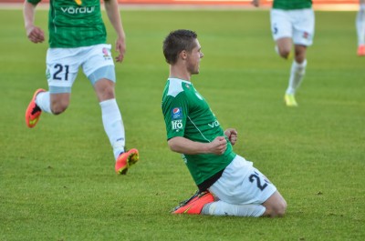 <p>
	2014 Brei&eth;ablik - Fram 3 - 0. &nbsp;&Aacute;rni Vilhj&aacute;lmsson braut &iacute;sinn fyrir Blika me&eth; fyrsta markinu &aacute; 78. m&iacute;n&uacute;tu. &nbsp;Mynd: HVH</p>
