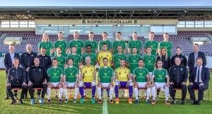 <p>
	Meistaraflokkur Brei&eth;abliks 2016</p>
<p>
	Fremsta r&ouml;&eth; f.v.: Arnar Gr&eacute;tarsson a&eth;al&thorn;j&aacute;lfari, Krist&oacute;fer Sigurgeirsson a&eth;sto&eth;ar&thorn;j&aacute;lfari, H&ouml;skuldur Gunnlaugsson, Andri Rafn Yeoman, Gunnleifur Gunnleifsson, Arn&oacute;r Sveinn A&eth;alsteinsson fyrirli&eth;i, Hlynur &Ouml;rn Hl&ouml;&eth;versson, Oliver Sigurj&oacute;nsson, &Aacute;rni Vilhj&aacute;lmsson, &Oacute;lafur P&eacute;tursson markmanns&thorn;j&aacute;lfari, Vilhelm &THORN;orsteinsson varaforma&eth;ur kanttspyrnudeildar.</p>
<p>
	Mi&eth;r&ouml;&eth; f.v.: Snorri Arnar Vi&eth;arsson forma&eth;ur meistaraflokksr&aacute;&eth;s, J&oacute;n Magn&uacute;sson li&eth;sstj&oacute;rn, Marin&oacute; &Ouml;nundarson li&eth;sstj&oacute;rn, Alexander Helgi Sigur&eth;arson, G&iacute;sli Eyj&oacute;lfsson, Jonathan R. Glenn, Aron Sn&aelig;r Fri&eth;riksson, S&oacute;lon Breki Leifsson, Daniel Bamberg, Alfons Sampsted, Hildur Krist&iacute;n Sveinsd&oacute;ttir sj&uacute;kra&thorn;j&aacute;lfari, Elvar Leonardsson sj&uacute;kra&thorn;j&aacute;lfari, Eysteinn P&eacute;tur L&aacute;russon framkv&aelig;mdastj&oacute;ri.</p>
<p>
	Aftasta r&ouml;&eth; f.v.: Atli Sigurj&oacute;nsson, Ellert Hreinsson, K&aacute;ri &Aacute;rs&aelig;lsson, Arn&thorn;&oacute;r Ari Atlason, Willum &THORN;&oacute;r Willumsson, Elfar Freyr Helgason, Damir Muminovic , Vikt&ouml;r &Ouml;rn Margeirsson, Dav&iacute;&eth; Kristj&aacute;n &Oacute;lafsson.</p>
<p>
	&Aacute; myndina vantar: Borghildi Sigur&eth;ard&oacute;ttur formann knattspyrnudeildar og leikmennina Gu&eth;mund Fri&eth;riksson, Gu&eth;mund Atla Stein&thorn;&oacute;rsson og &Aacute;g&uacute;st E&eth;vald Hlynsson.</p>
<p>
	Myndataka & umsj&oacute;n: Helgi Vi&eth;ar Hilmarsson, P&eacute;tur &Oacute;mar &Aacute;g&uacute;stsson.</p>
