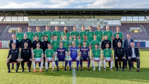 <p>Meistaraflokkur Brei&eth;abliks 2017.</p>

<p>Fremsta r&ouml;&eth; f.v.: Milos Milojevic a&eth;al&thorn;j&aacute;lfari, Olgeir Sigurgeirsson a&eth;sto&eth;ar&thorn;j&aacute;lfari, G&iacute;sli Sigur&eth;sson, Aron Bjarnason, &Oacute;lafur &Iacute;sh&oacute;lm &Oacute;lafsson, Gunnleifur Gunnleifsson fyrirli&eth;i, Patrik Sigur&eth;ur Gunnarsson, Ernir Bjarnason, Kristinn J&oacute;nsson, &Oacute;lafur P&eacute;tursson markmanns&thorn;j&aacute;lfari, &Oacute;lafur Hrafn &Oacute;lafsson forma&eth;ur knattspyrnudeildar.</p>

<p>Mi&eth;r&ouml;&eth; f.v.: Snorri Arnar Vi&eth;arsson forma&eth;ur meistaraflokksr&aacute;&eth;s, J&oacute;n Magn&uacute;sson li&eth;sstj&oacute;rn, Marin&oacute; &Ouml;nundarson&nbsp;li&eth;sstj&oacute;rn, Aron M&aacute;r Bj&ouml;rnsson styrktar&thorn;j&aacute;lfari, Kolbeinn &THORN;&oacute;r&eth;arson, Alexander Helgi Sigur&eth;arson, Andri Rafn Yeoman, Dino Dolmagic, Dav&iacute;&eth; Ingvarsson, Elfar Leonardsson sj&uacute;kra&thorn;j&aacute;lfari, &THORN;orsteinn M&aacute;ni &Oacute;skarsson sj&uacute;kar&thorn;j&aacute;lfari, Sigur&eth;ur Hl&iacute;&eth;ar R&uacute;narsson framkv&aelig;mdastj&oacute;rn.</p>

<p>Aftari r&ouml;&eth; f.v.: Martin Lund Pedersen, Dav&iacute;&eth; Kristj&aacute;n &Oacute;lafsson, Gu&eth;mundur Fri&eth;riksson, Damir Muminovic, Elfar Freyr Helgason, &THORN;&oacute;r Steinar Hrei&eth;arsson, Hrvoje Tokic, Willum &THORN;&oacute;r Willumsson, Brynjar &Oacute;li Bjarnason, Arn&thorn;&oacute;r Ari Atlason, Sveinn Aron Gu&eth;johnsen, S&oacute;lon Breki Leifsson.</p>

<p>&Aacute; myndina vantar leikmennina H&ouml;skuld Gunnlaugsson, Michee Efete, Oliver Sigurj&oacute;nsson og Viktor &Ouml;rn Margeirsson.</p>

<p>Myndataka & umsj&oacute;n: Helgi Vi&eth;ar Hilmarsson, P&eacute;tur &Oacute;mar &Aacute;g&uacute;stsson.</p>