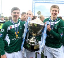<p>
	&Iacute;slandsmeistarar 2010. &nbsp;Br&aelig;&eth;urnir Arn&oacute;r og Bjarki A&eth;alsteinssynir me&eth; &Iacute;slandsbikarinn 2010.<br />
	&nbsp;</p>
