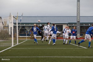 <p>
	&Uacute;r leik Stj&ouml;rnunnar og Brei&eth;abliks &aacute;ri&eth; 2010. Leiknum lauk me&eth; 0-0 jafntefli sem n&aelig;g&eth;i Blikum til a&eth; vinna &Iacute;slandsmeistaratitilinn.<br />
	&nbsp;</p>
