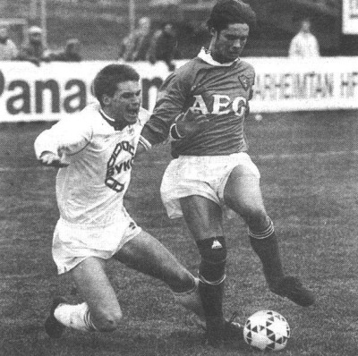 <p>1990 Valur - Brei&eth;ablik 2 - 0. &nbsp;Gr&eacute;tar Steind&oacute;rsson &iacute; bikarleik vi&eth; Val &aacute;ri&eth; 1990. &nbsp;Mynd: Morgunbla&eth;i&eth;</p>