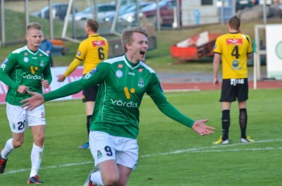 <p>
	2013 Brei&eth;ablik - &Iacute;A 4-1. &nbsp;Elfar &Aacute;rni fagnar fyrra marki s&iacute;nu. &nbsp;Mynd: HVH</p>
