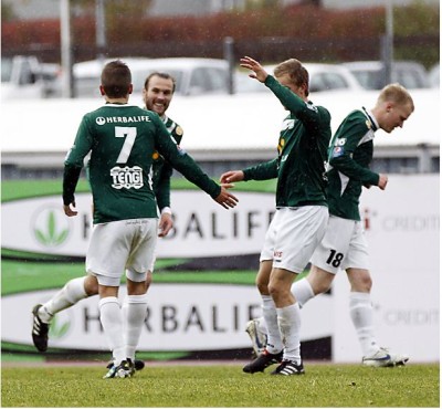 <p>
	2011 Brei&eth;ablik - Stjarnan 4 - 3. &nbsp;Blikar fagna sigri &iacute; lok leiks. &nbsp;Mynd: Sport.is</p>
