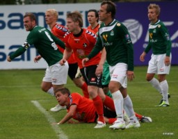 <p>
	2011 Fylkir - Brei&eth;ablik 1 - 2. &nbsp;Sitt hva&eth; gengur &aacute;. &nbsp;Mynd: Einar &Aacute;sgeirsson</p>
