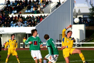 <p>
	2005 Brei&eth;ablik - Fj&ouml;lnir 1 - 0. &nbsp;Ellert Hreinsson og K&aacute;ri &Aacute;rs&aelig;lsson &iacute; leik vi&eth; Fj&ouml;lni &aacute;ri&eth; 2005.</p>
